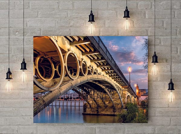 Lienzo Puente Triana